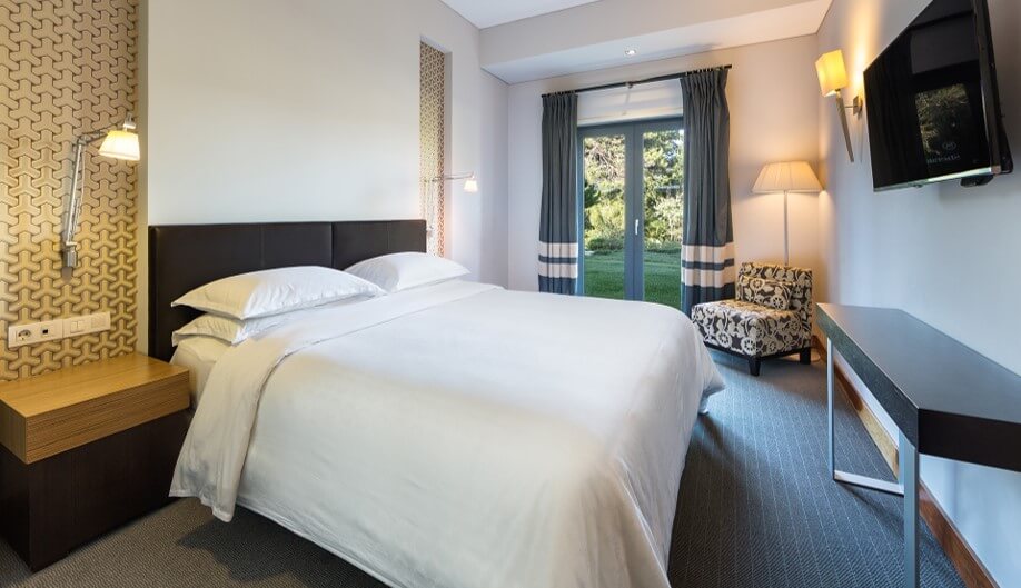Thiết kế phòng ngủ dự án căn hộ nghỉ dưỡng Sheraton Cascais Resort